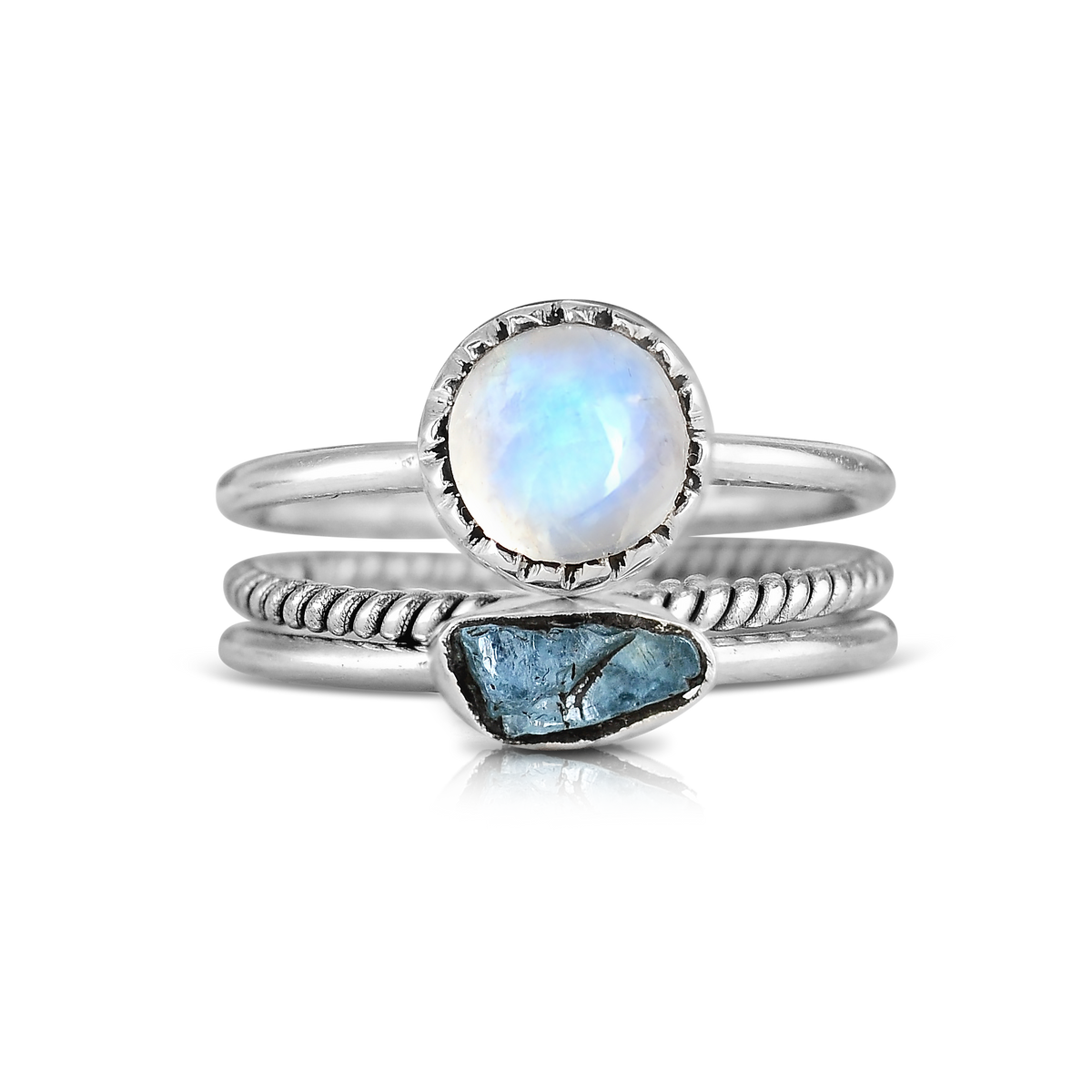 Conjunto de anillos de piedra lunar y aguamarina — Carmen, Lucía & Rocío