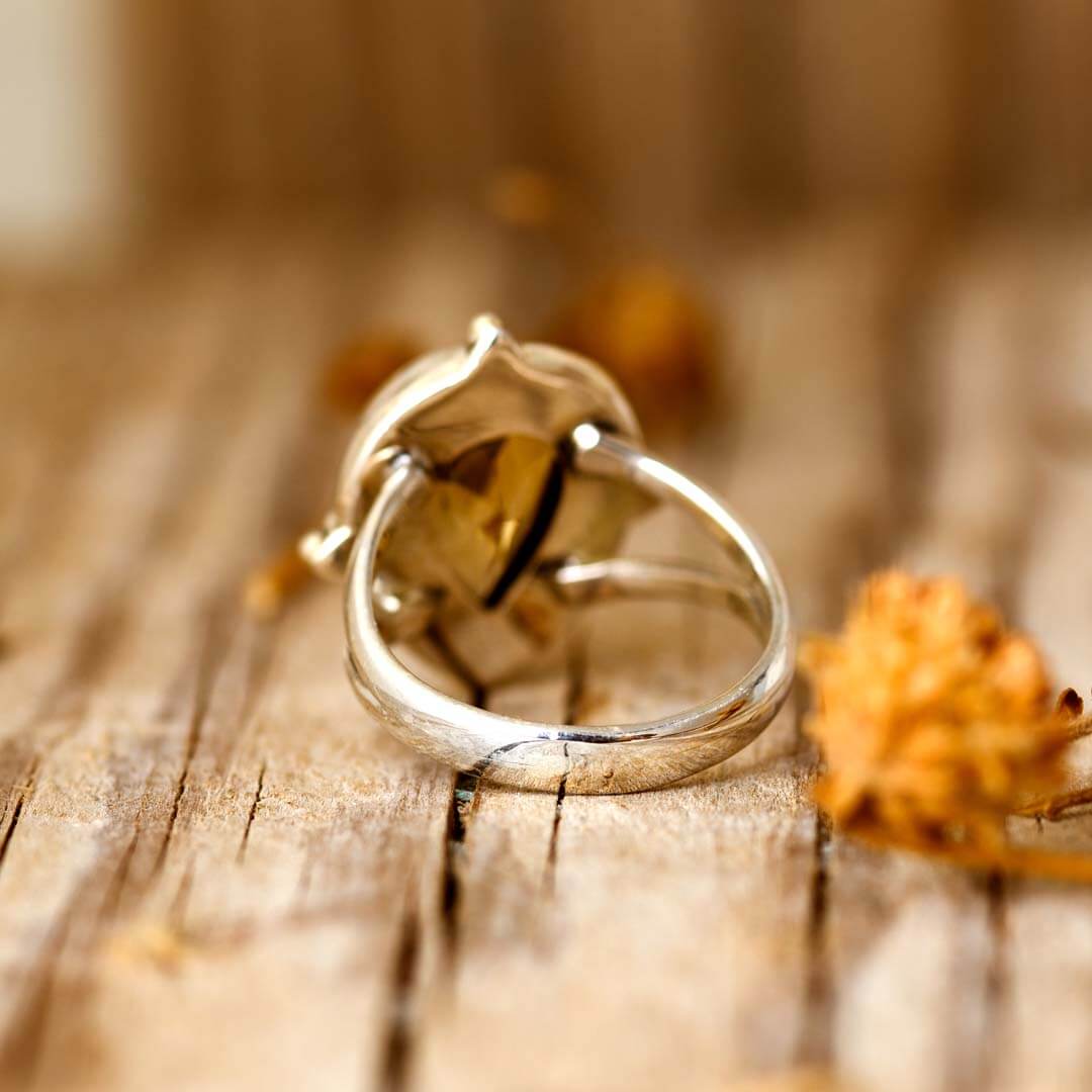 Anillo de plata con citrino en forma de gota – imagen 2