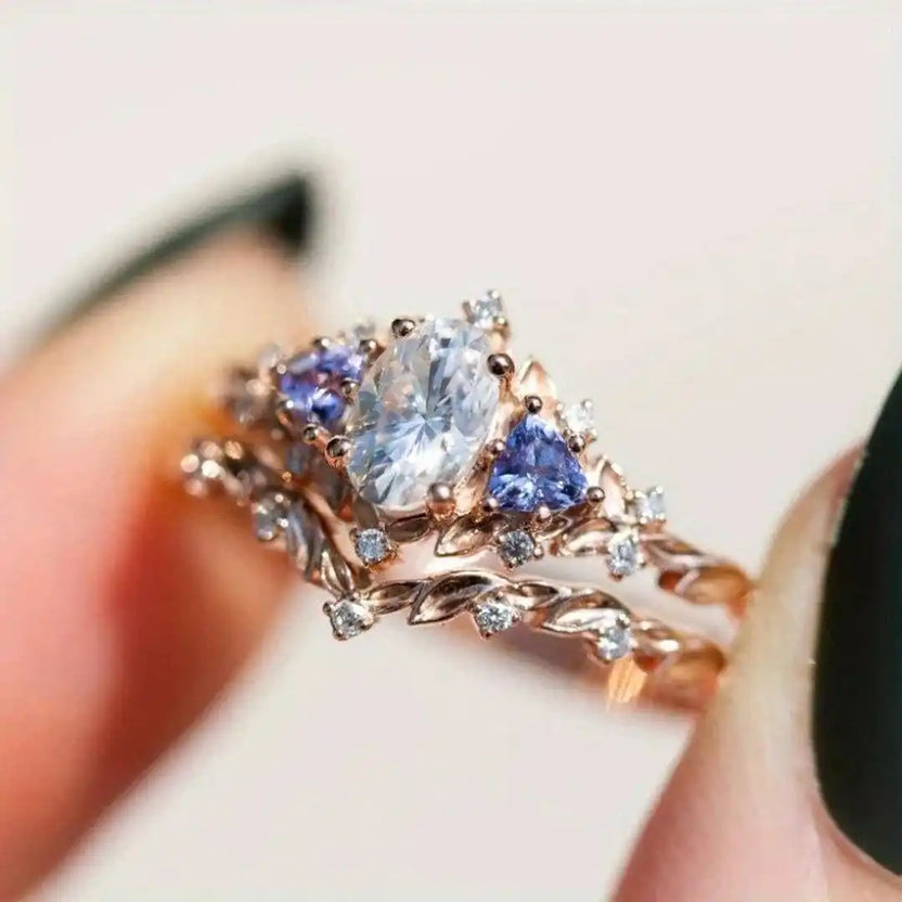 Anillo vintage dorado brillante