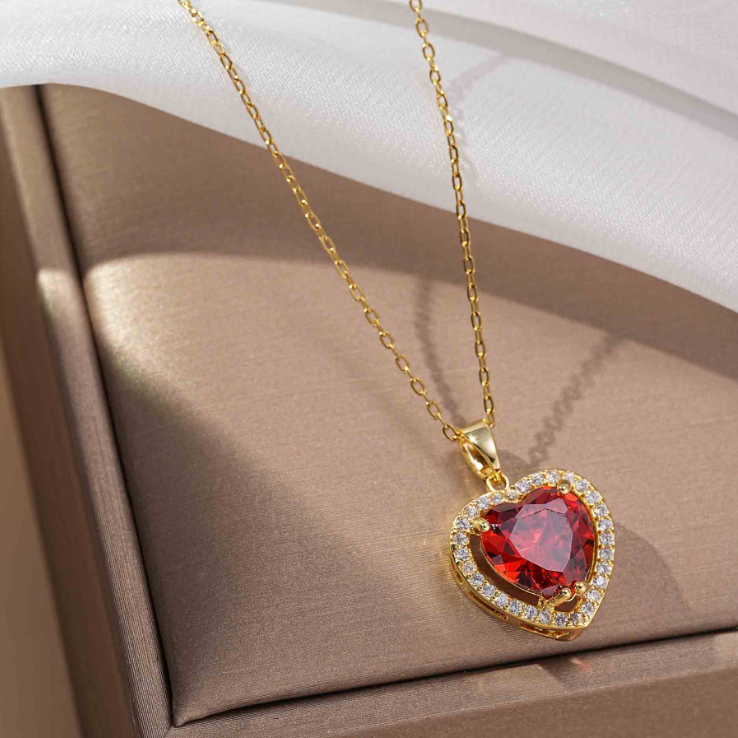 Collar dorado Carmessia Draevyn