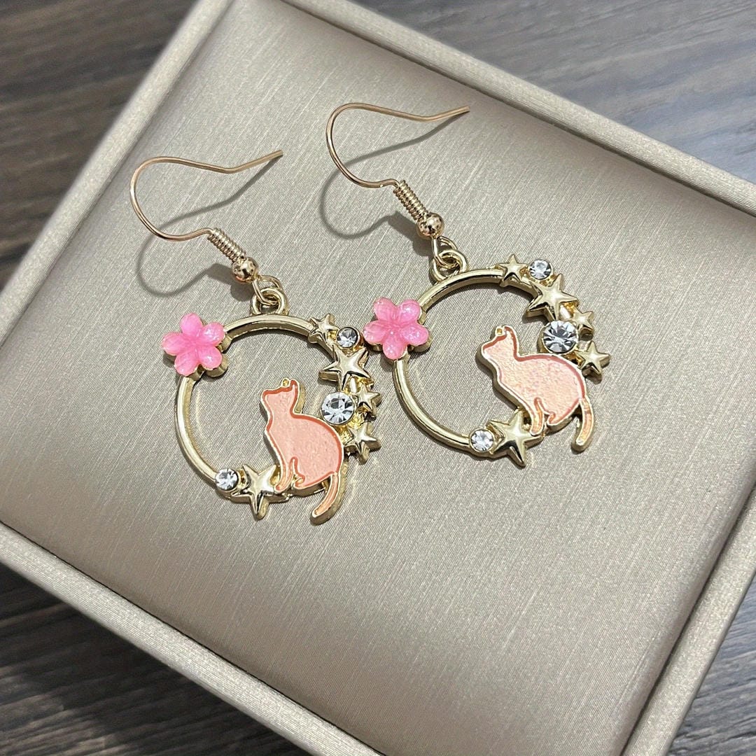 Pendientes colgantes de flor, gato y estrella – imagen 2