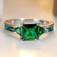 Anillo statement de corte princesa esmeralda – imagen 2
