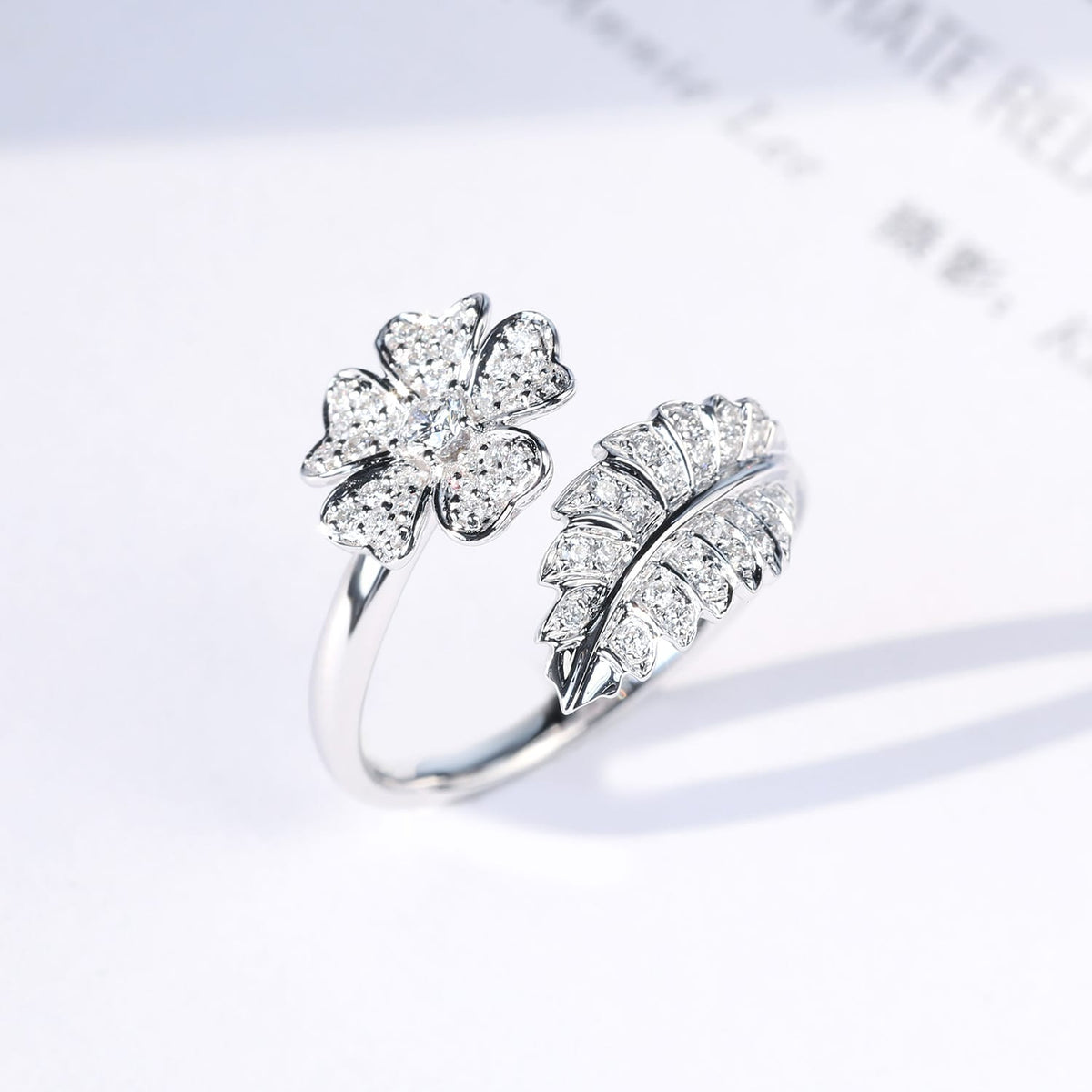 Anillo flor con circonita – imagen 2
