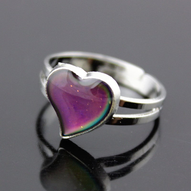 Anillo termocrómico en forma de corazón