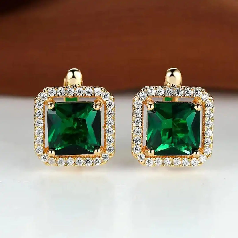 Pendientes dorados de circonita verde cuadrada