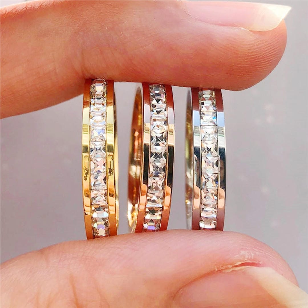 Anillo de brillo eterno