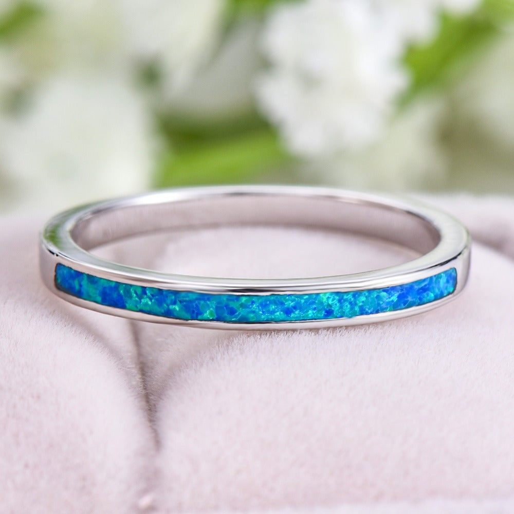 Anillo delicado de ópalo iridiscente – imagen 2