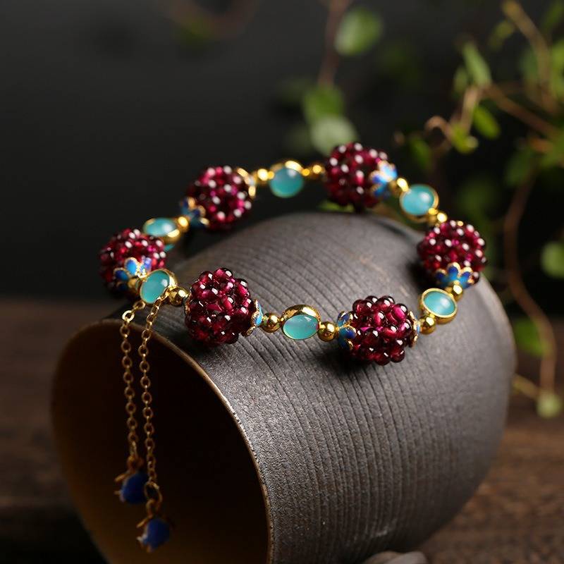 Pulsera de oro opalino Arboleda — Carmen, Lucía & Rocío