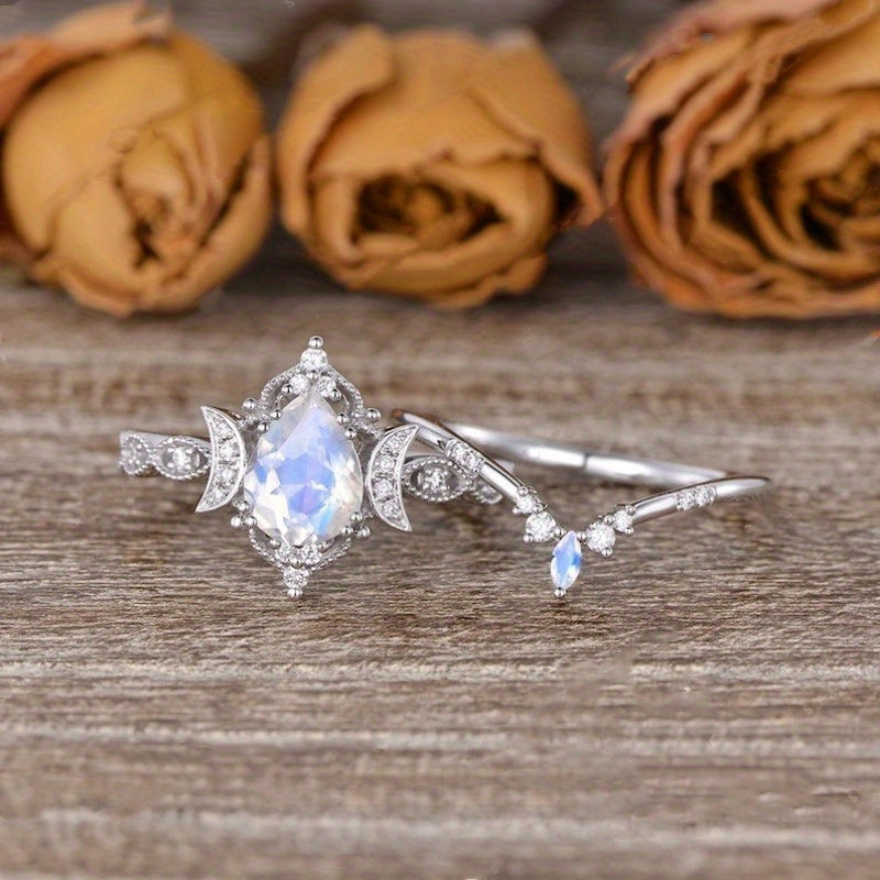 Conjunto de anillos de compromiso únicos de piedra de luna — Carmen, Lucía & Rocío