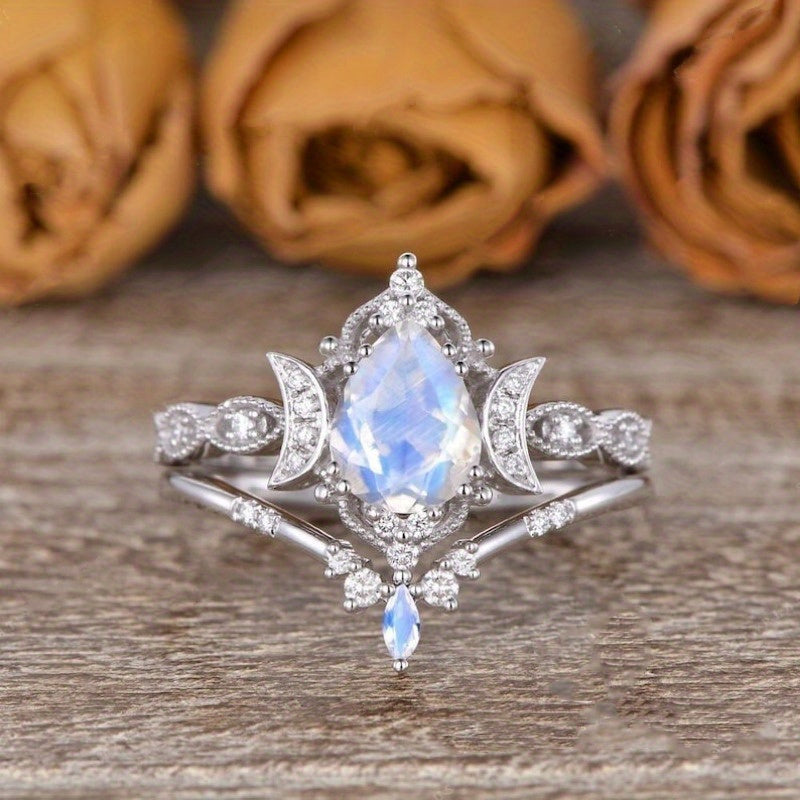 Conjunto de anillos de compromiso únicos de piedra de luna — Carmen, Lucía & Rocío