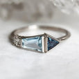 Anillo de cristal talla princesa