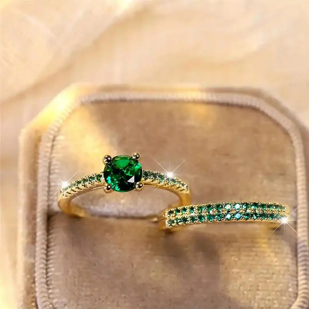 Set de anillos dorados Serena con esmeralda doble – imagen 2