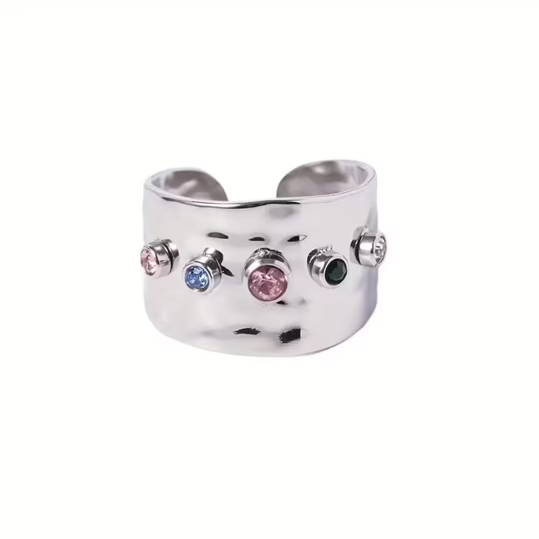 Anillo vintage dorado con circonita cúbica – imagen 5