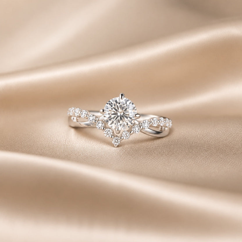 Anillo Aurora Vine de circonita en oro blanco