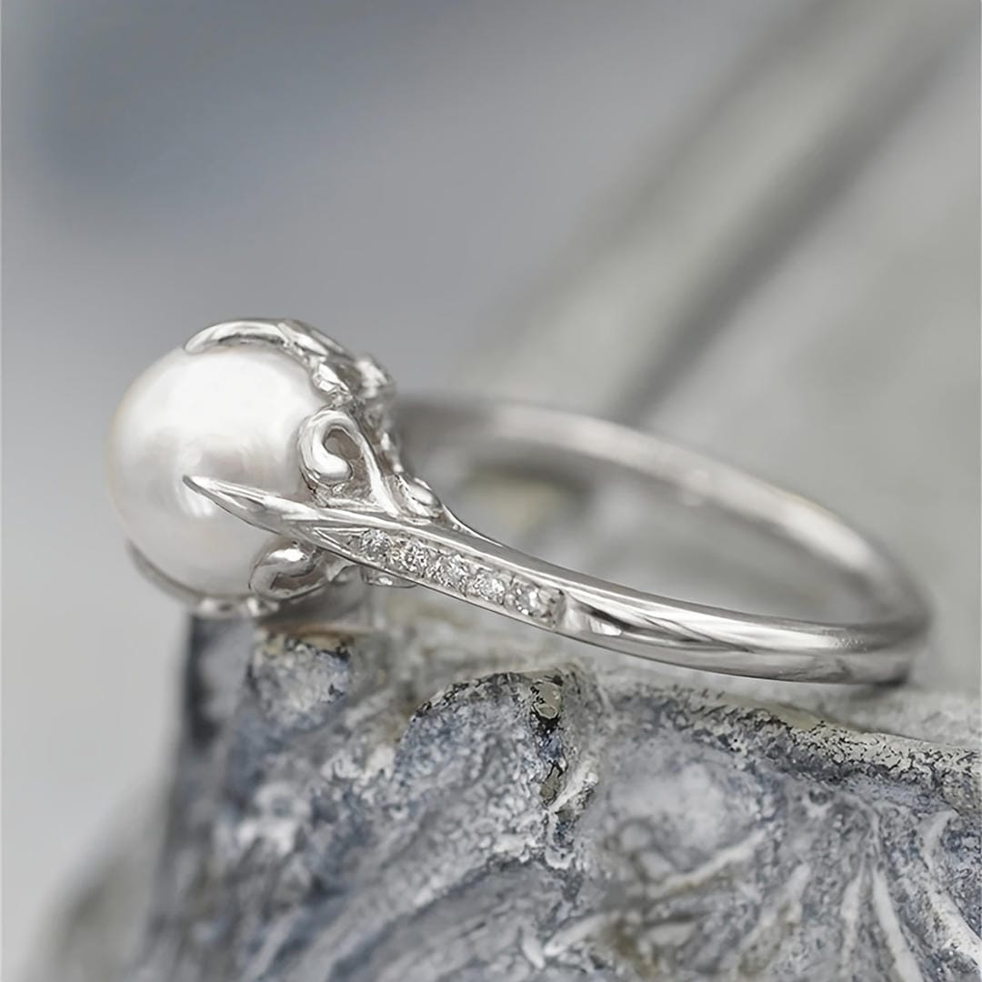 Anillo de perla de agua dulce con torsión