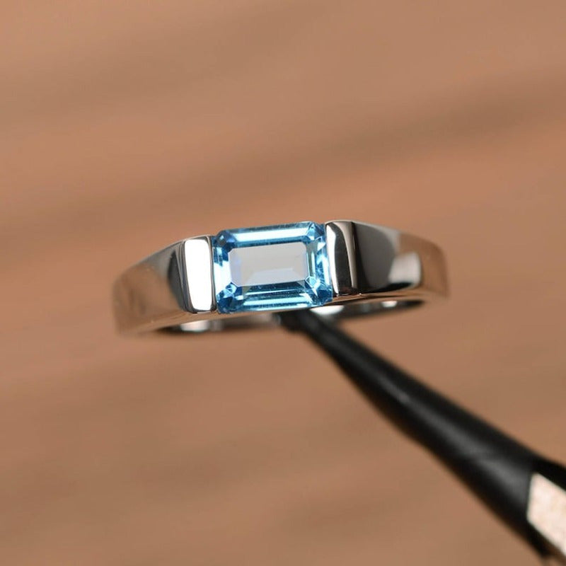 Anillo de diseño llamativo azul con joya — Carmen, Lucía & Rocío