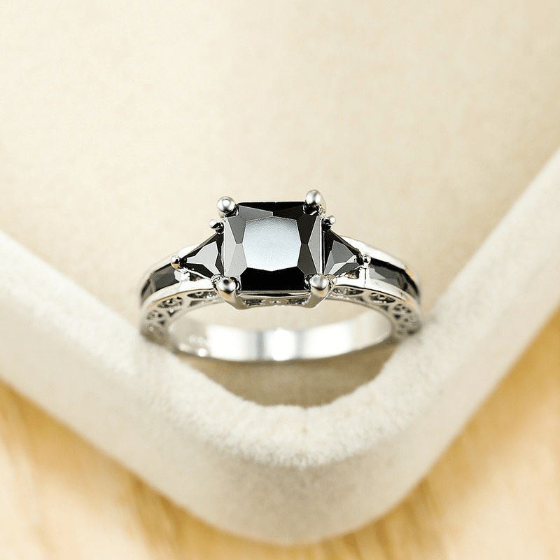 Anillo Eternidad negro — Carmen, Lucía & Rocío