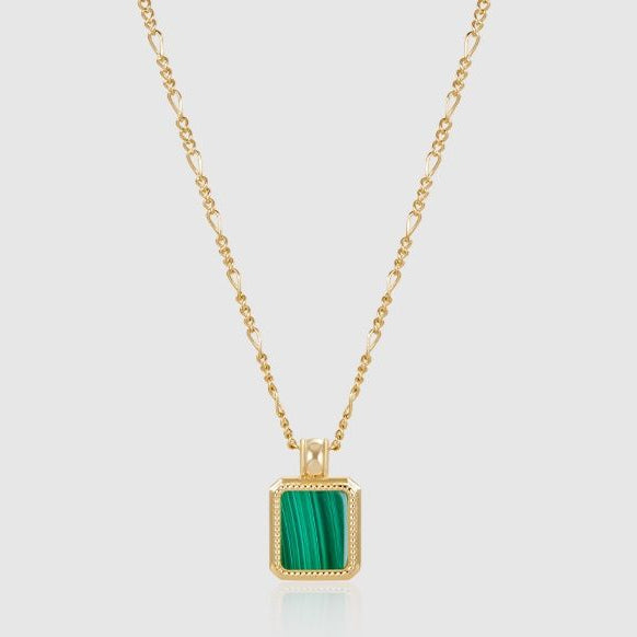 Colgante de malaquita con cadena dorada de cuentas