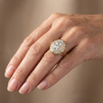 Anillo vintage de circonitas en racimo – imagen 2