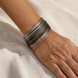 Pulsera envolvente llamativa