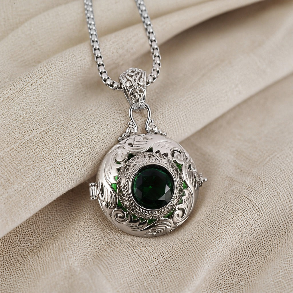 Collar con dije Kensington Manor