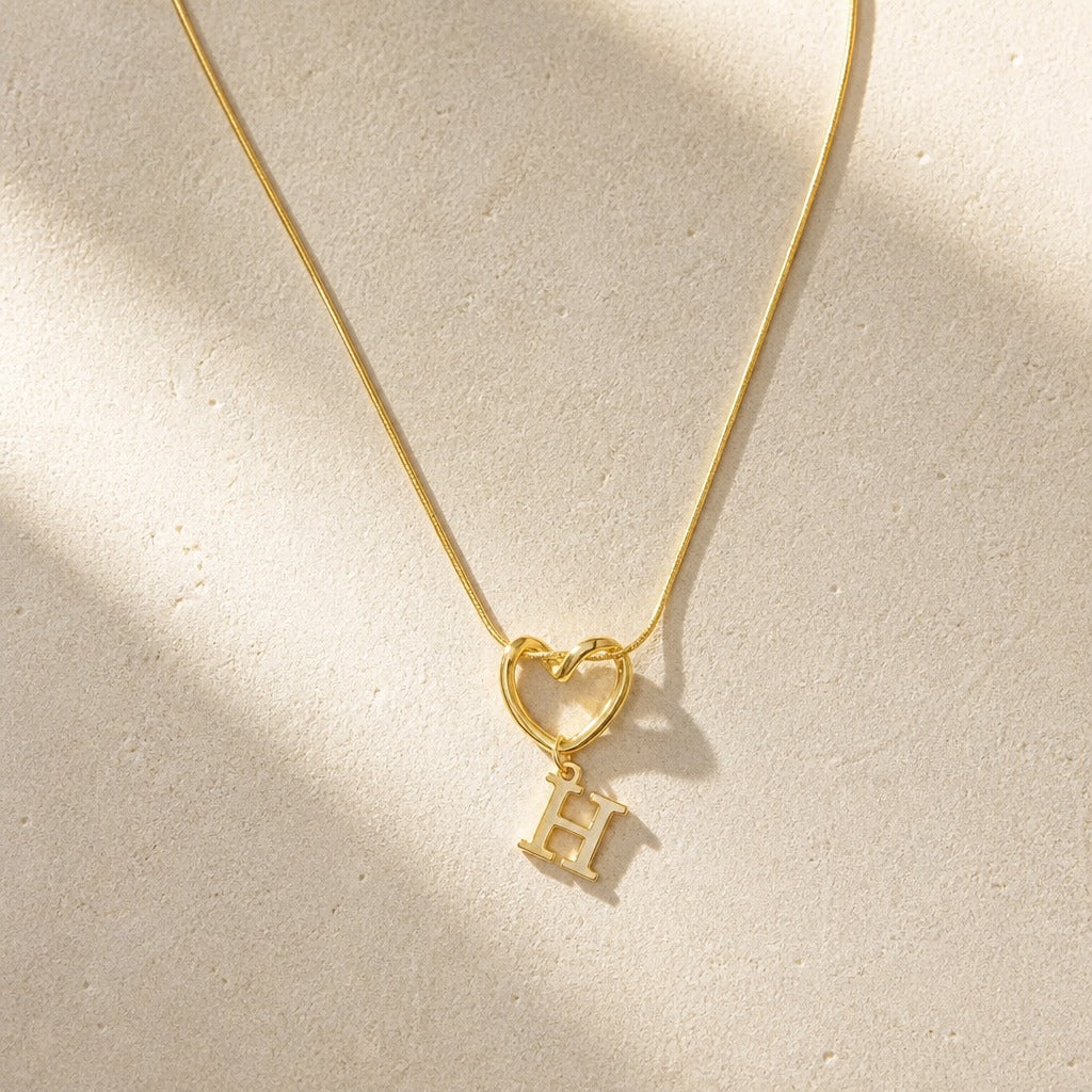 Collar inicial corazón Evermore – imagen 10