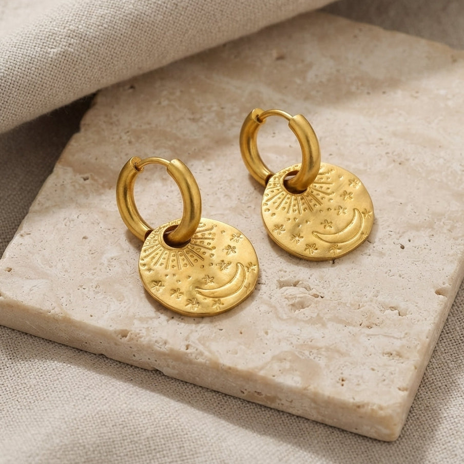 Pendientes con dije de luna imperial
