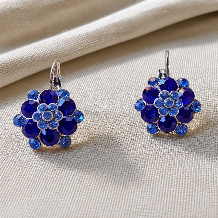 Pendientes de plata con diseño floral