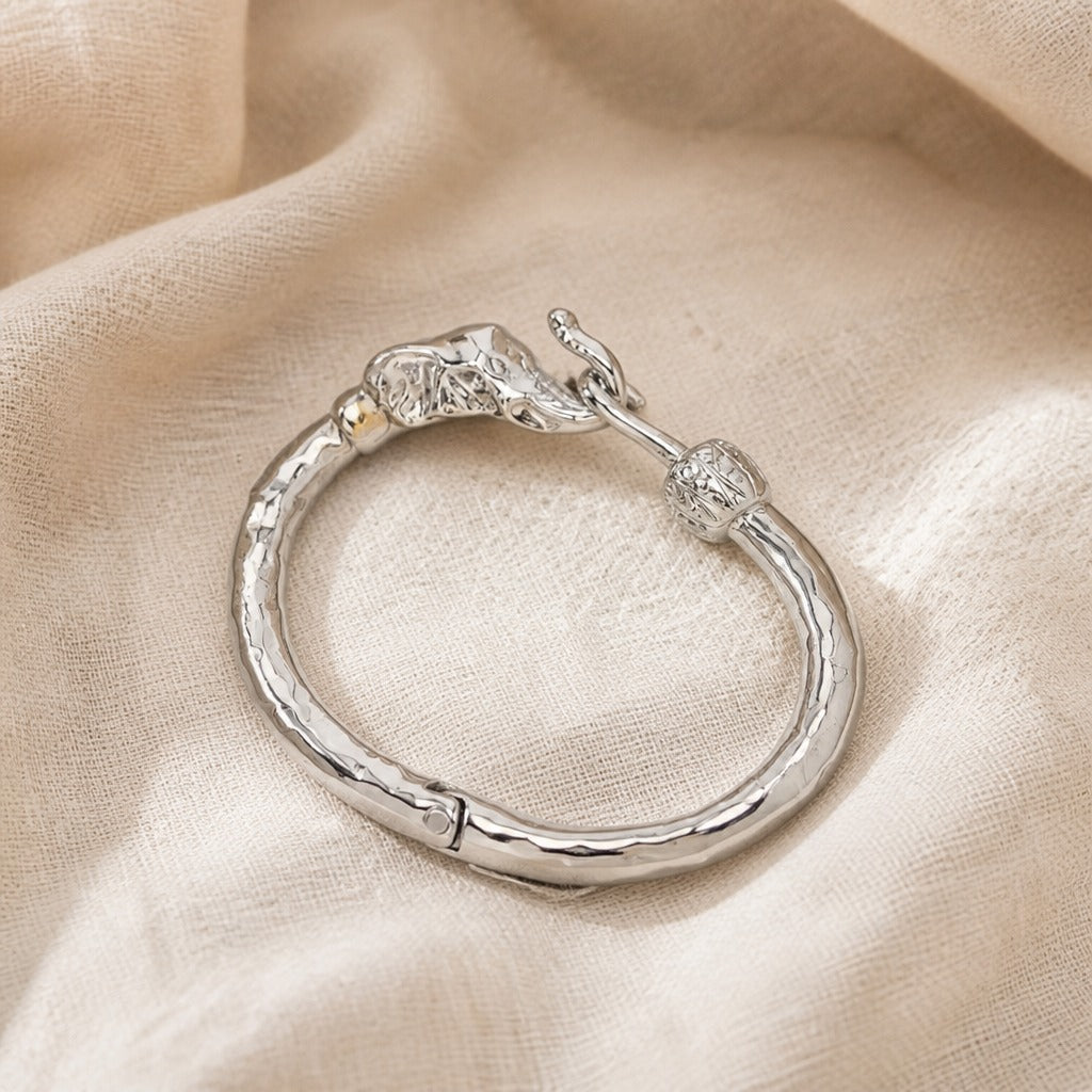 Pulsera rígida de elefante en tono plata – imagen 2