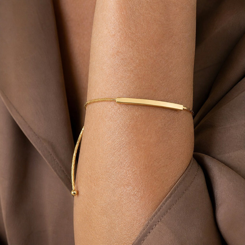 Brazalete minimalista dorado