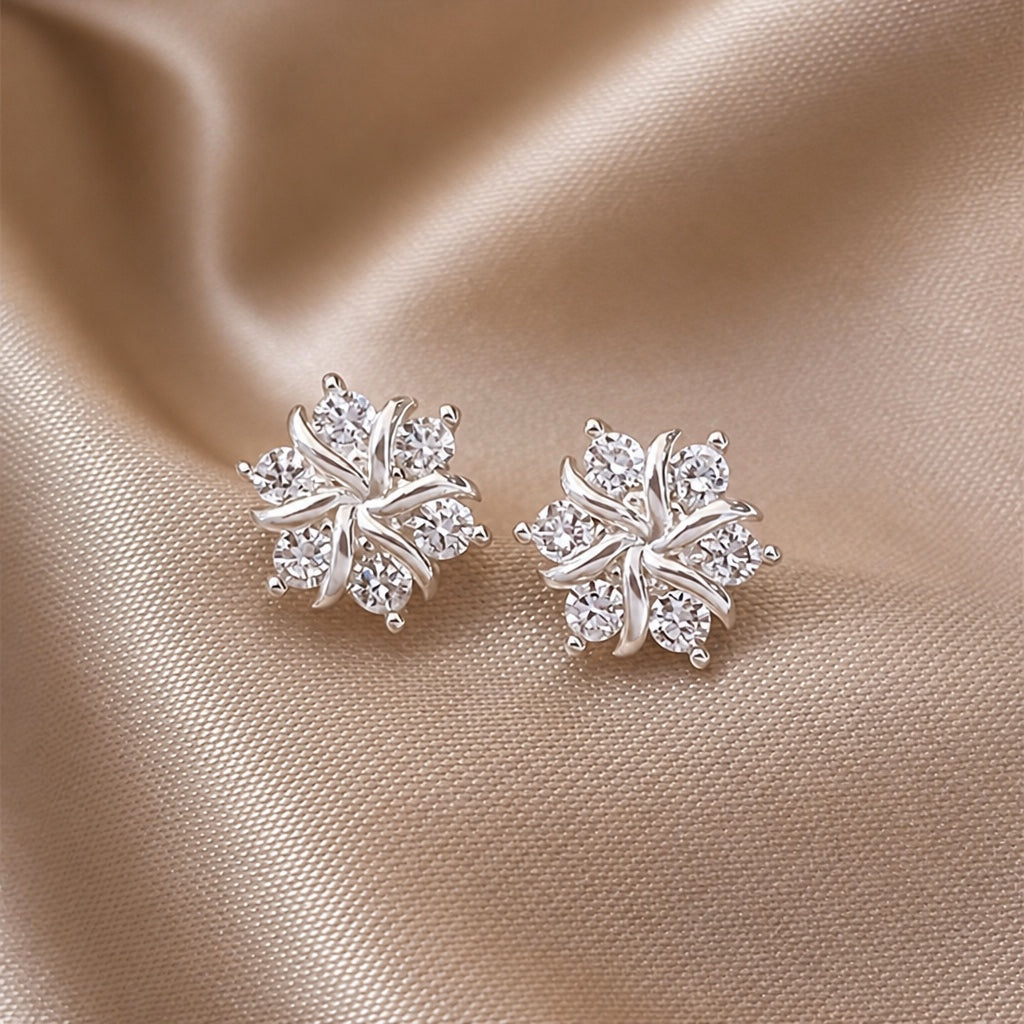 Pendientes de copo de nieve en oro blanco – imagen 2