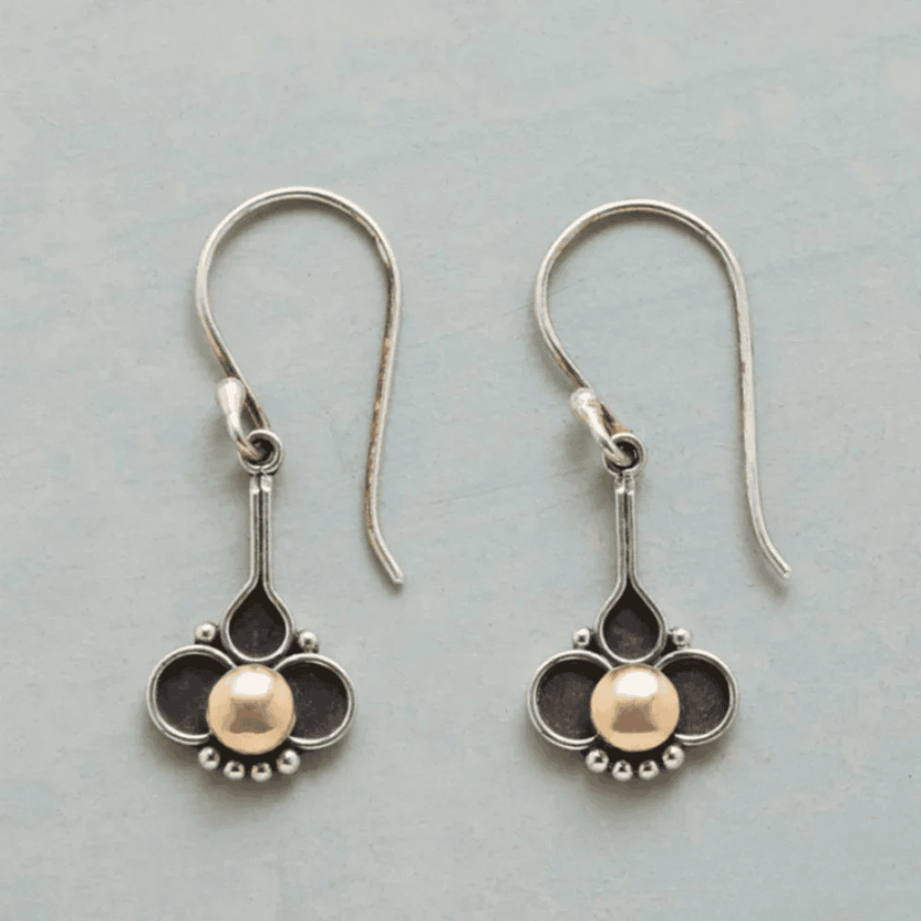Pendientes boho de trébol con perla plateados