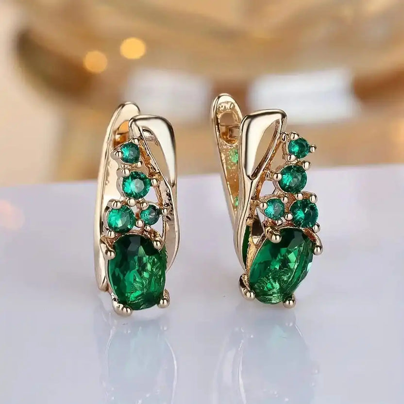 Pendientes largos dorados Esmeralda — Carmen, Lucía & Rocío