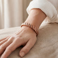 Pulsera encantada de cobre con espina – imagen 2