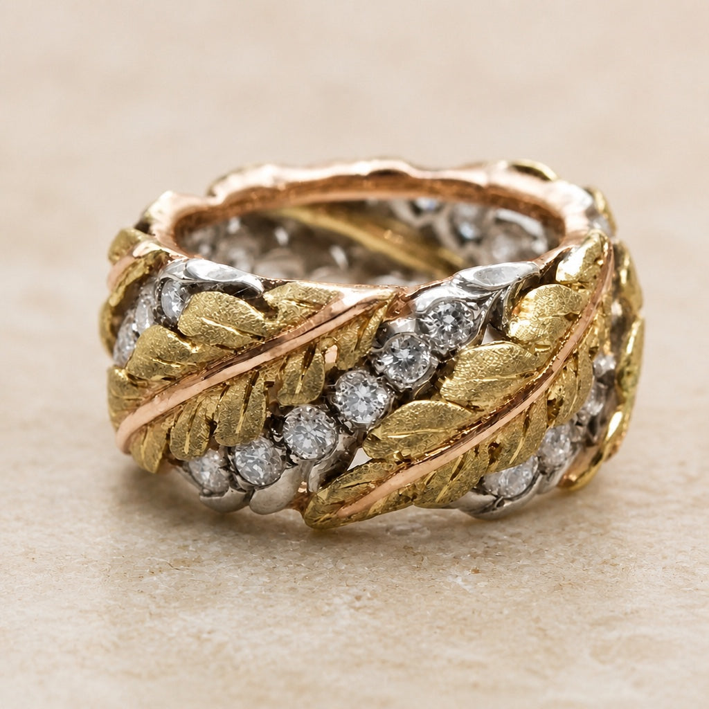 Anillo de oro majestuoso con diamante