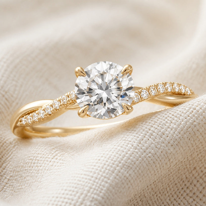 Anillo eternidad con diamantes trenzados