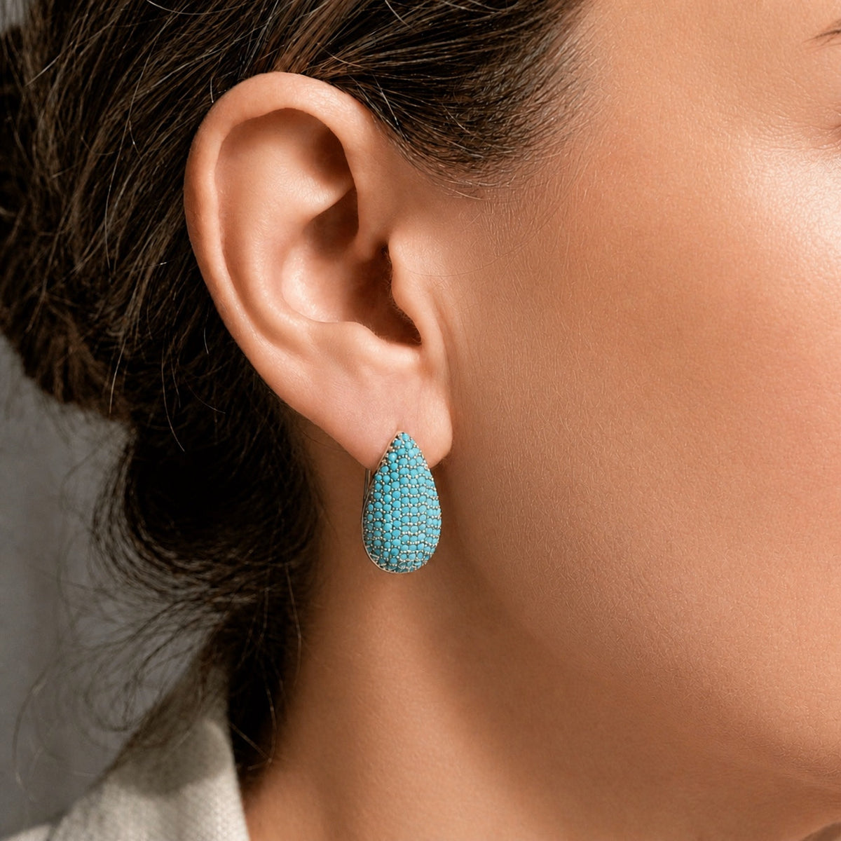 Pendientes aro de gota con pavé de turquesa – imagen 2