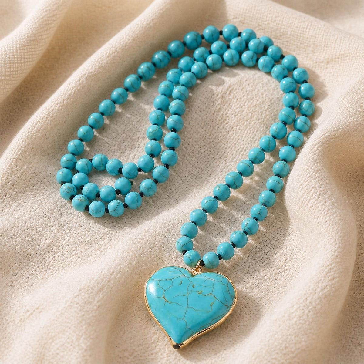 Collar de cuentas con piedra de turquesa en forma de corazón – imagen 2