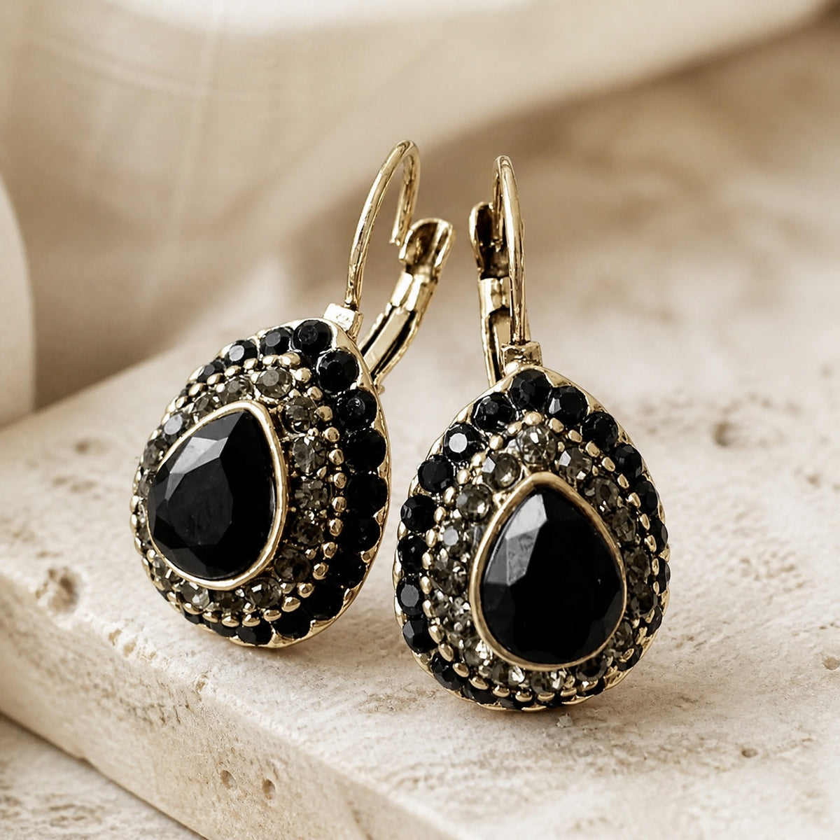 Pendientes vintage de cristal en forma de gota – imagen 2
