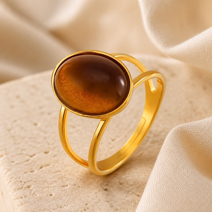 Anillo vintage ovalado de circonita