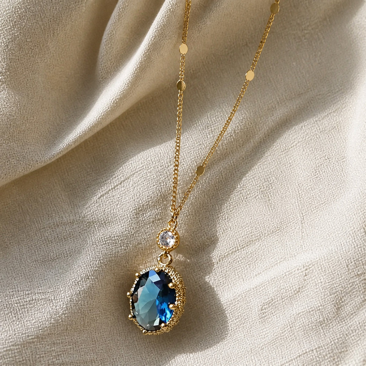 Collar Thessia Lunebray
