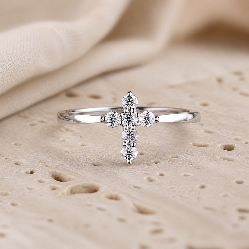 Anillo de circonita con cruz, deslumbrante y chic