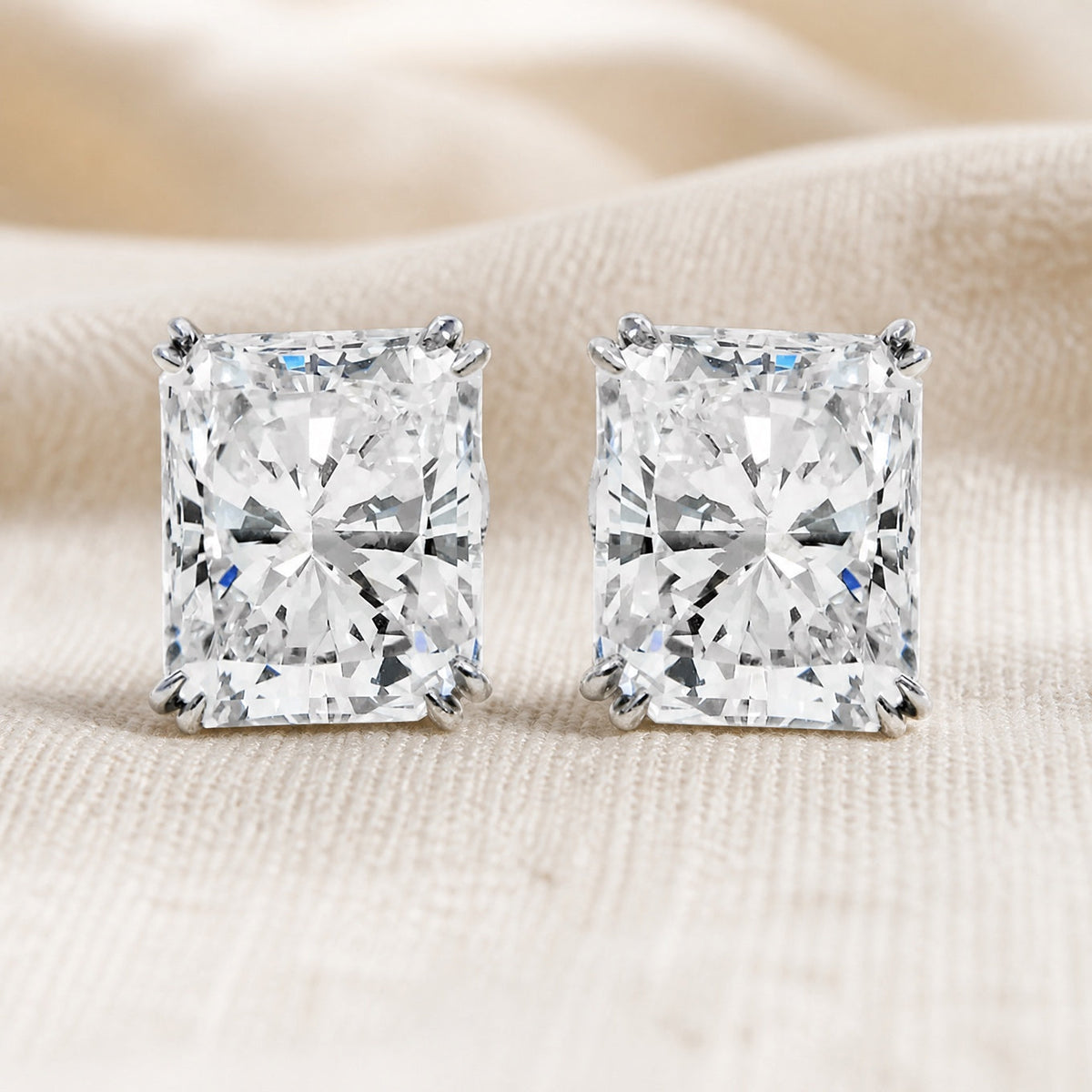 Pendientes minimalistas de cristal radiante