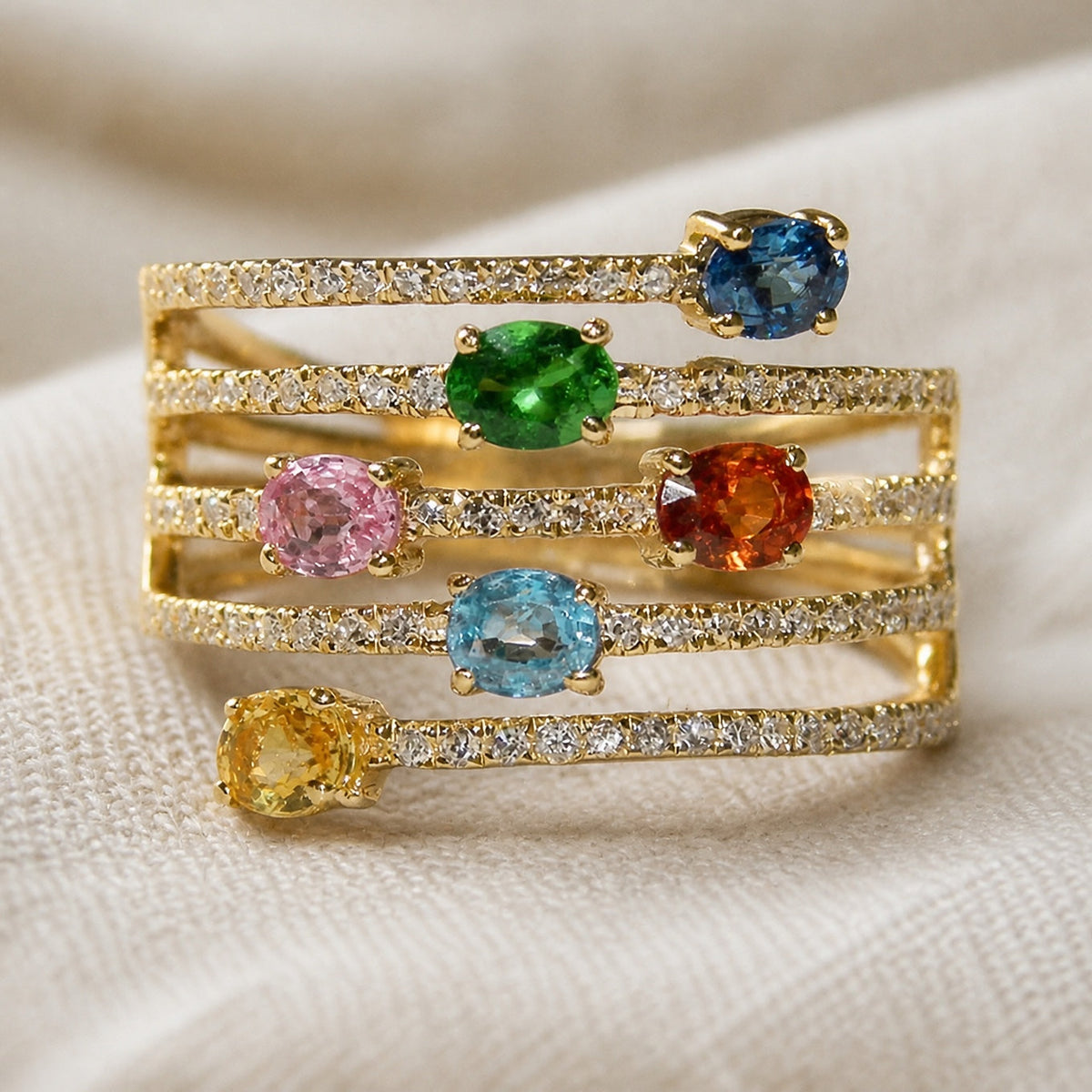 Anillo icónico multicapa de colores