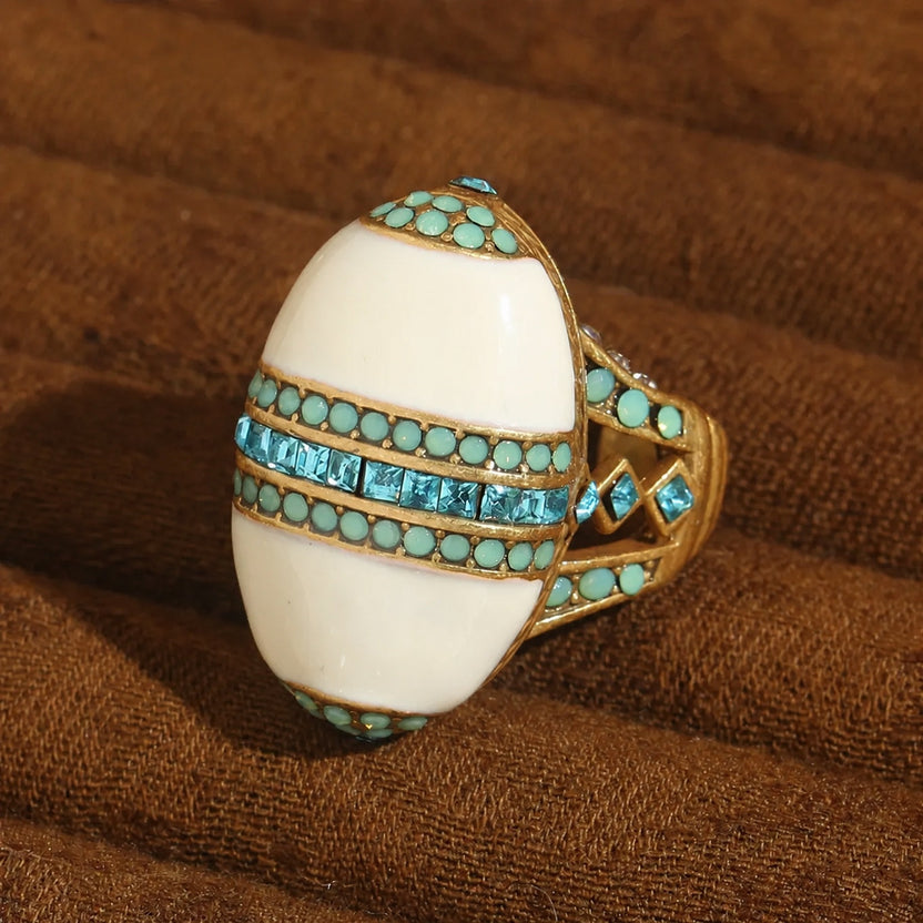 Anillo de ópalo blanco esmaltado