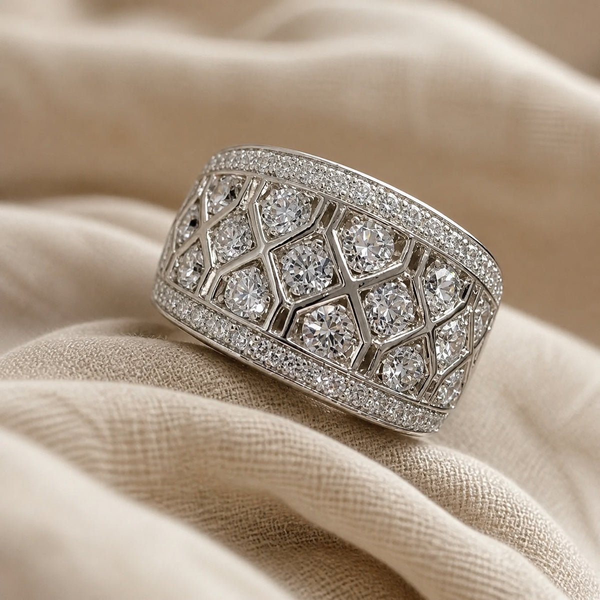 Anillo exquisito de circonita cúbica – imagen 2