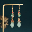 Pendientes florales de jade celestial