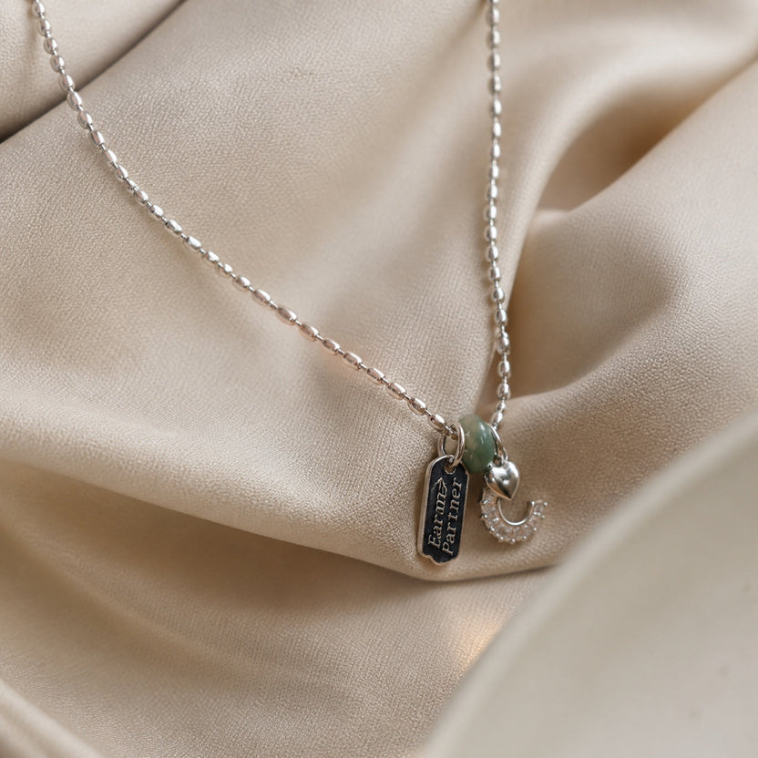 Collar de plata con corazón de circonita