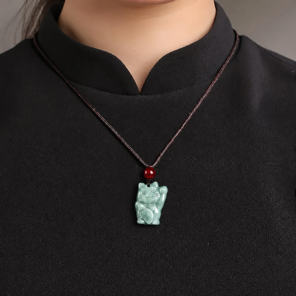 Collar de gato de jadeíta de Myanmar – imagen 2