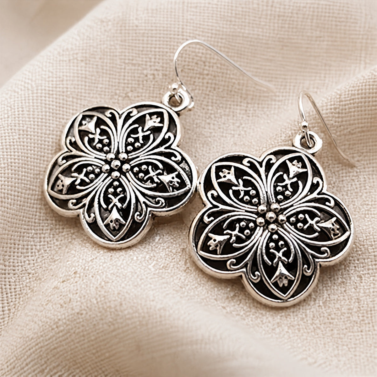 Pendientes vintage de flor en plata